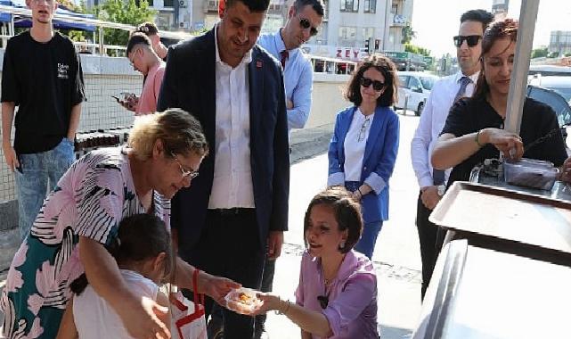 Karabağlar Belediyesi’nden Ferdi Zeyrek Anısına Lokma İkramı