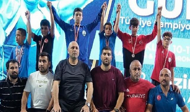 Kartepeli Güreşçiler Türkiye Şampiyonası’na Damga Vurdu!