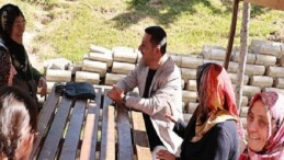 Lider Arı, Bekdik Mahallesi’nde Vatandaşlarla Buluştu