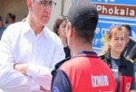 Lider Tugay Foça’da yangın bölgesinde
