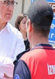 Lider Tugay Foça’da yangın bölgesinde
