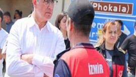 Lider Tugay Foça’da yangın bölgesinde