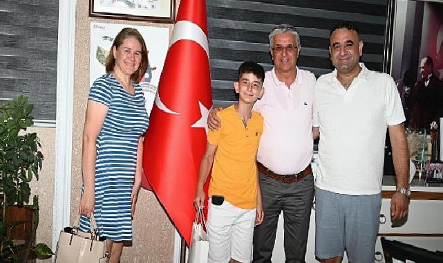 Minik Gögeş, Başkan Topaloğlu ile tanışmaya geldi