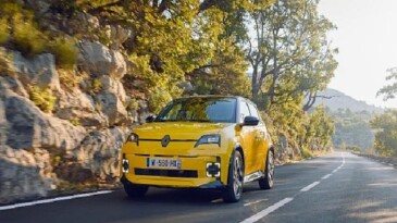 Pop İkonu Geri Döndü: Renault 5 E-Tech Elektrikli Türkiye’de Satışta