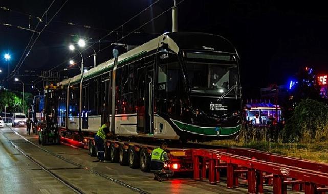 7.tramvay da raylarla buluştu