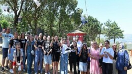 Bosnalı öğrenciler Osmangazi’de hayvan sevgisiyle buluştu