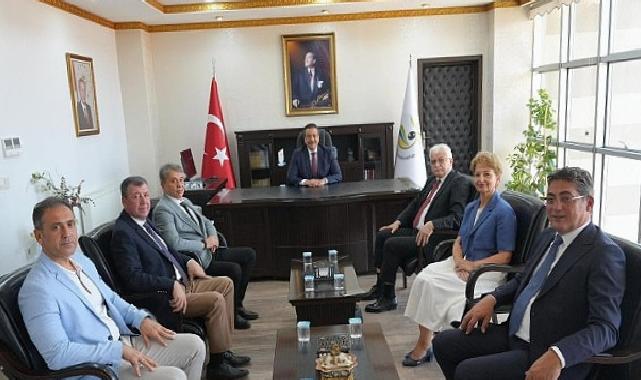 Burhaniye Belediyesi’nden Yeni Kaymakama Ziyaret