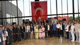 Büyükşehir’e manalı plaket