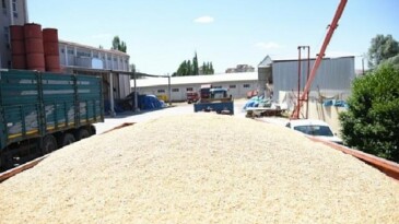 “Çiftçimizin Emeği Kutsaldır”