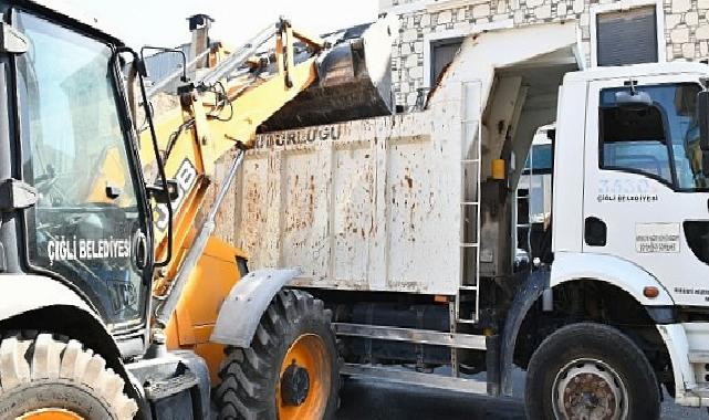 Çiğli’de moloza kararlı müdahale, halka çağrı…