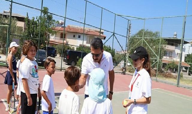 Dikili’de çocuklar tenis ile buluşuyor