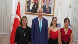 Genç hemşirelerin afetlere yönelik projesi ÜNİDES kapsamında desteklendi