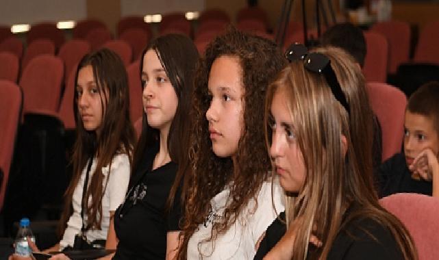 Kardeş iki şehir arasında öğrenci değişim programı