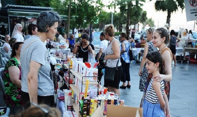 Karşıyaka Çarşısı bayan emeğiyle renkleniyor