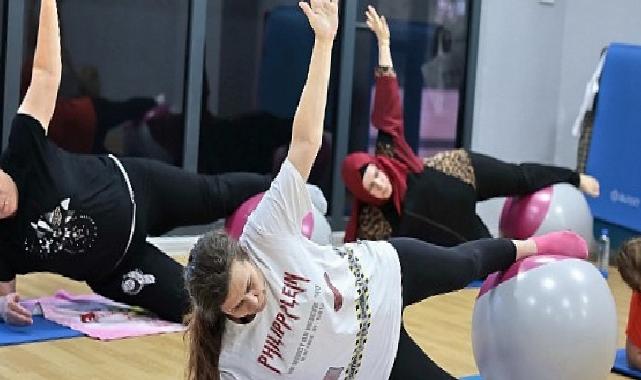 Konaklı bayanlar hem spor yapıyor hem toplumsallaşıyor