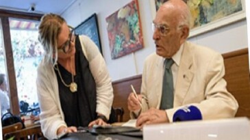 Lider Tugay Prof. Dr. Ruşen Keleş’in imza gününe katıldı