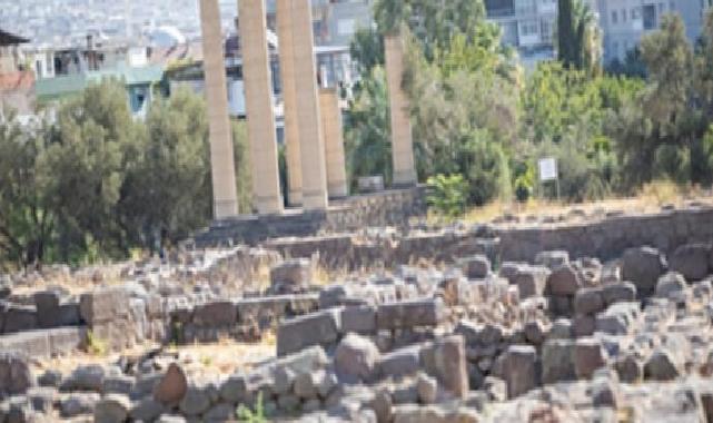 Lider Tugay Smyrna kazılarını inceledi