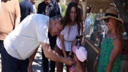 Lider Tugay yangın bölgelerini yalnız bırakmıyor