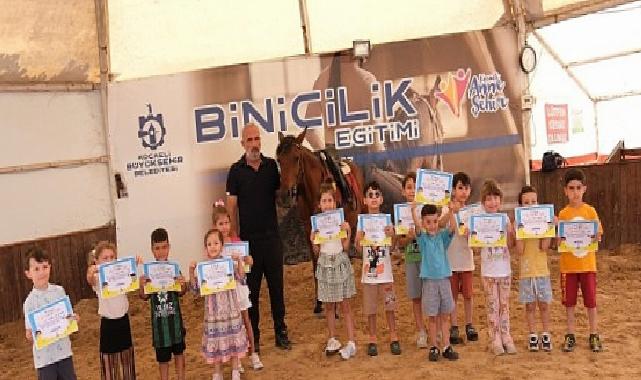 Minik biniciler at sevgisiyle büyüyor
