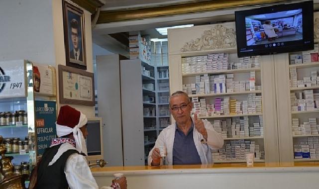 Nevşehir’de Sıcaktan Bunalan Vatandaşlara Limonata İkramı Yapılıyor