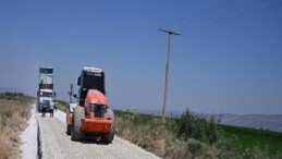 Pazarköy-Gördes İrtibat Yolunda Sathi Kaplama Çalışmaları Tamamlandı