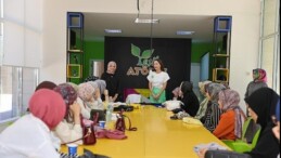 Selçuklu Belediyesi Yeşil Atölye Plastik Poşet Kullanımına Dikkat Çekti