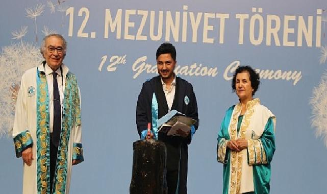 Üsküdar Üniversitesi 12. devir mezunlarını uğurladı!