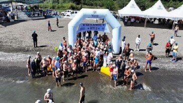 Zeytinburnu Belediyesi Masterlar Yüzme Grubu’ndan Karadeniz Çıkarması