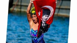 30 Ağustos’ta 30 Saatlik Yüzme Performansı