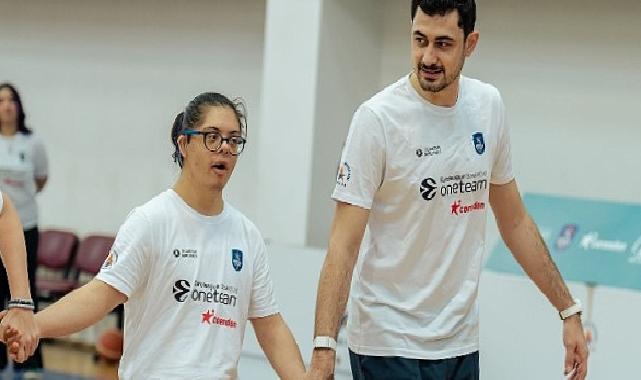 Anadolu Efes Spor Kulübü’nün 2024-2025 Sezonu
