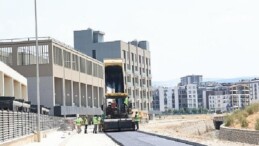 Balkan Mahallesi’nde yollar asfaltlanıyor