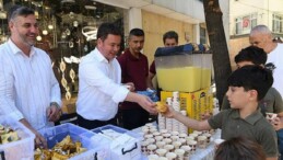 Başkan Aydın, vatandaş ve esnafla buluşmaya devam ediyor