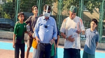 Basketbol alanları liselilerin dizaynlarıyla güzelleşiyor