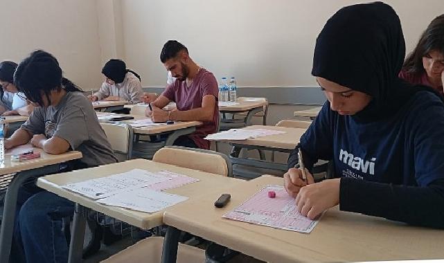 Bayraklı Belediyesinden 11’inci sınıflara ücretsiz hazırlık kursu