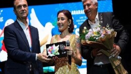 Büyükçekmece’deki Melek Mosso Konserinde İzdiham Yaşandı