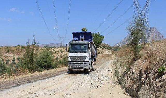 Büyükşehir Oymapınar Barajı etrafındaki yolları asfaltlıyor