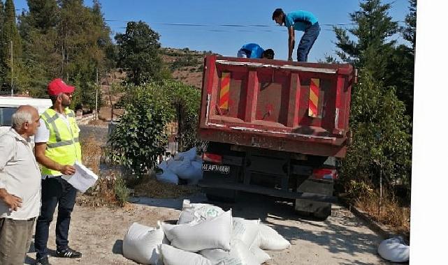 Büyükşehir’den üreticiye tavuk yemi ve ekipman dayanağı