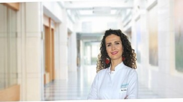 Diş beyazlatmanın rastgele bir ziyanı yok