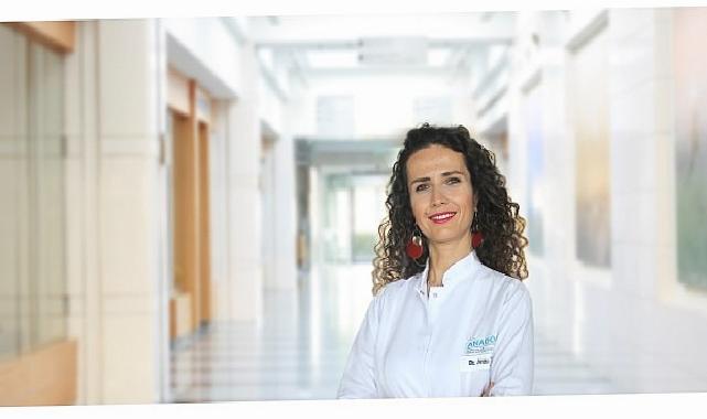 Diş beyazlatmanın rastgele bir ziyanı yok