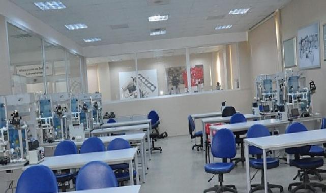 Ege Üniversitesi Mekatronik Programı, endüstriye nitelikli teknikerler kazandırıyor