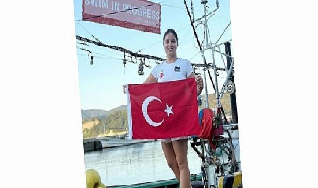 Ege Üniversitesi mezunu ulusal yüzücü Bengisu Avcı tarihi bir muvaffakiyete daha imza attı