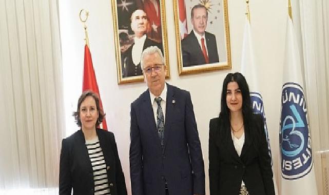 EÜ’nün “Jinekolojik ve Obstetrik Muayene Giysisi” buluşu “Faydalı Model” olarak tescillendi