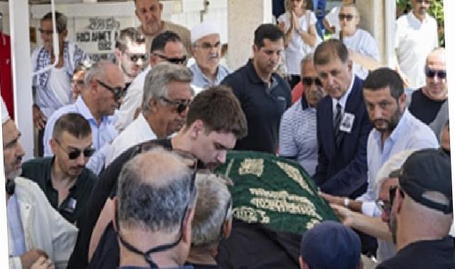 Foça’nın efsane başkanının oğlu son yolculuğuna uğurlandı