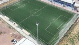 Gençler için bir futbol alanı da Alikahya’ya