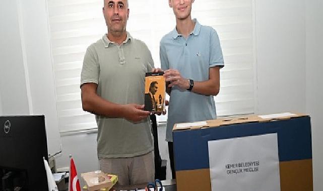 Gençlik meclisinden anlamlı bağış