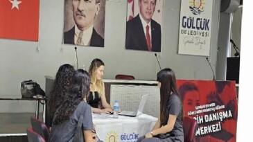 Gölcük Belediyesi Üniversite Tercih Merkezi Gençlerin Yanında