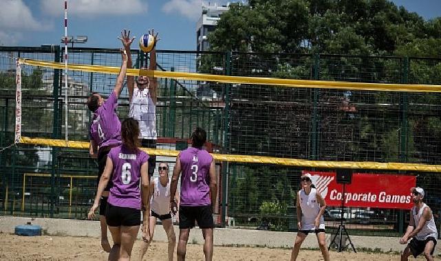 Kadıköy Belediyesi Kalamış Spor Merkezi, plaj voleybolunun yıldızlarını ağırlıyor