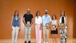 Karabağlar Akademi Birinci Mezunlarını Verdi