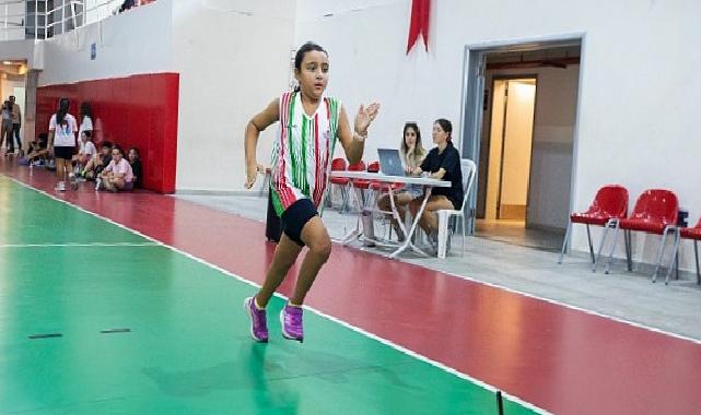 Karşıyaka’da örnek hizmet: Sportif yetenekler keşfediliyor