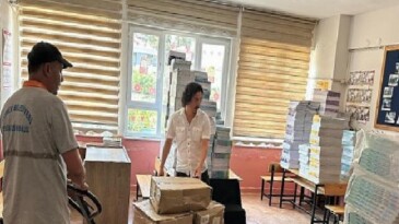 Kemer Belediyesi Öğrencilerin Yanında